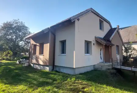 Eladó családi ház, Lőrinci 5 szoba 174 m² 79.95 M Ft