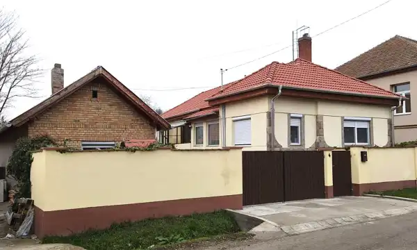 Eladó családi ház, Rózsaszentmárton 3+1 szoba 167 m² 59.3 M Ft
