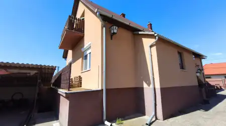 Eladó családi ház, Zagyvaszántó 4 szoba 130 m² 61.9 M Ft